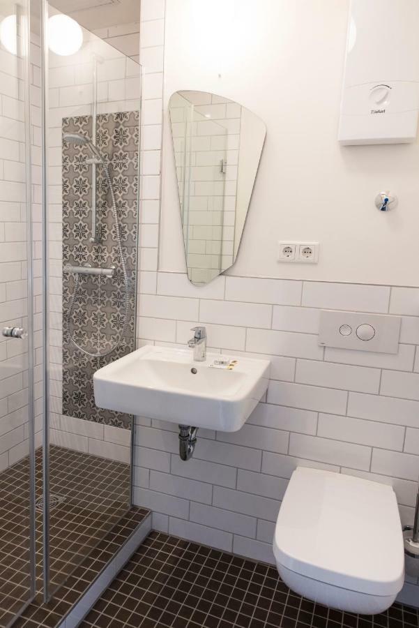 Koncept Hotel Zum Kostbaren Blut Koln Bagian luar foto