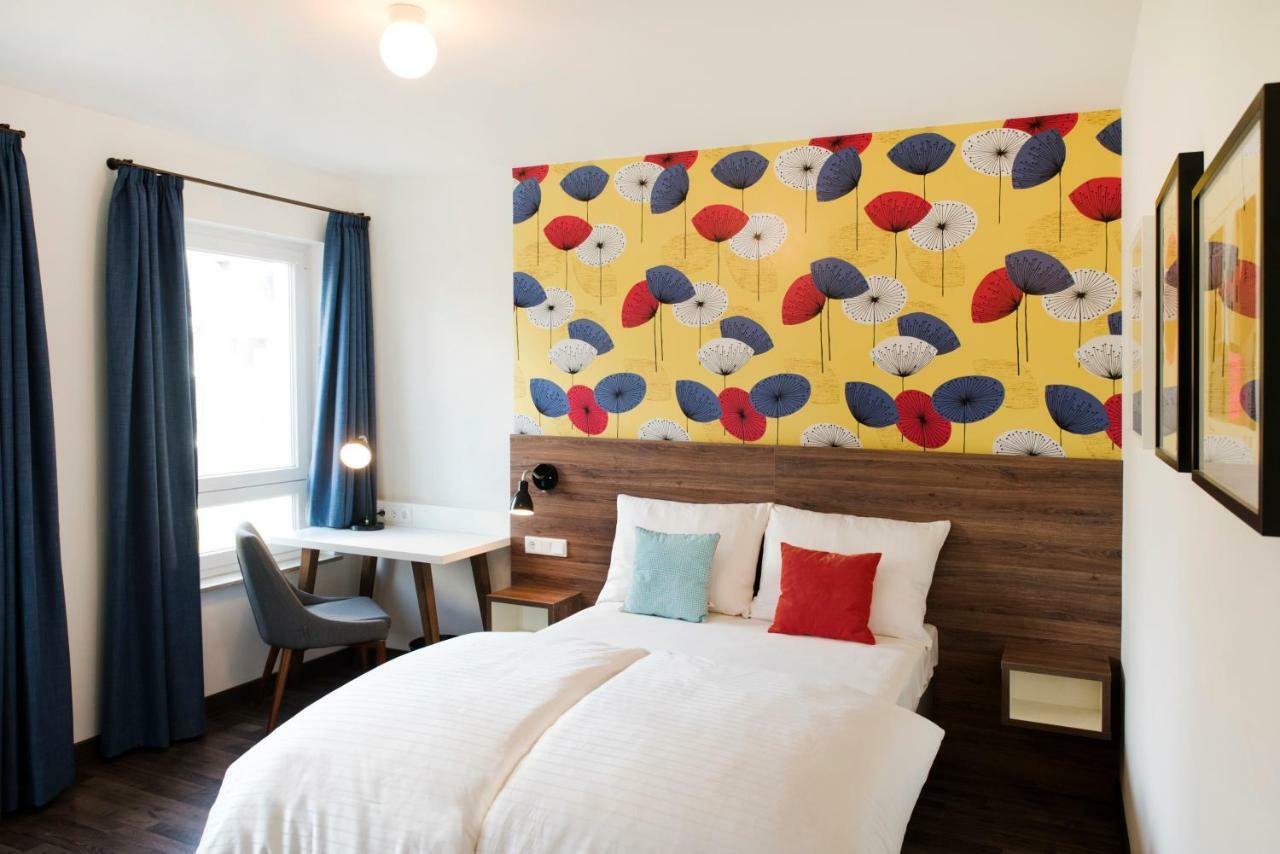 Koncept Hotel Zum Kostbaren Blut Koln Bagian luar foto